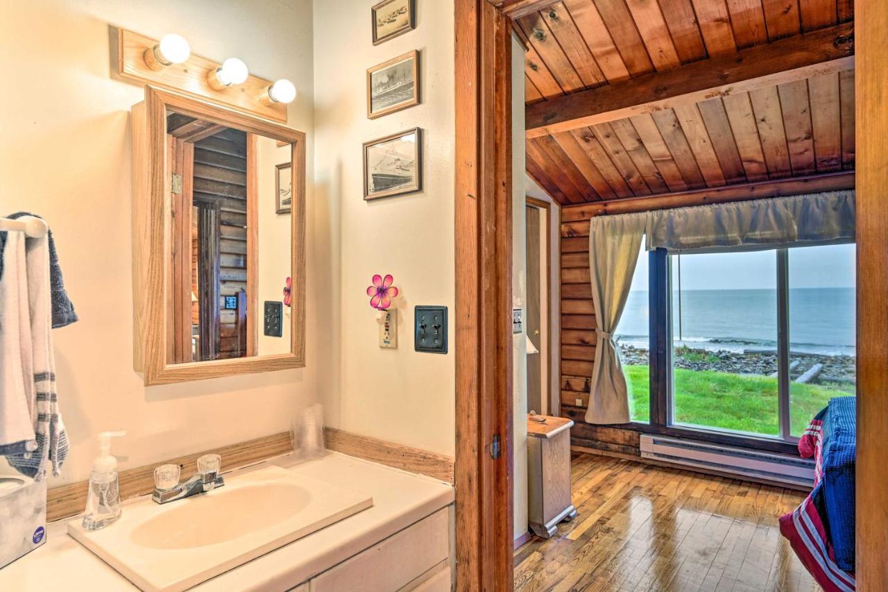 Waterfront Sekiu Escape - 9 Mi To Neah Bay! Villa Bagian luar foto