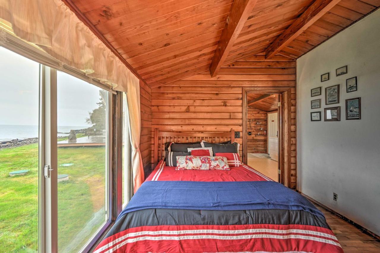 Waterfront Sekiu Escape - 9 Mi To Neah Bay! Villa Bagian luar foto
