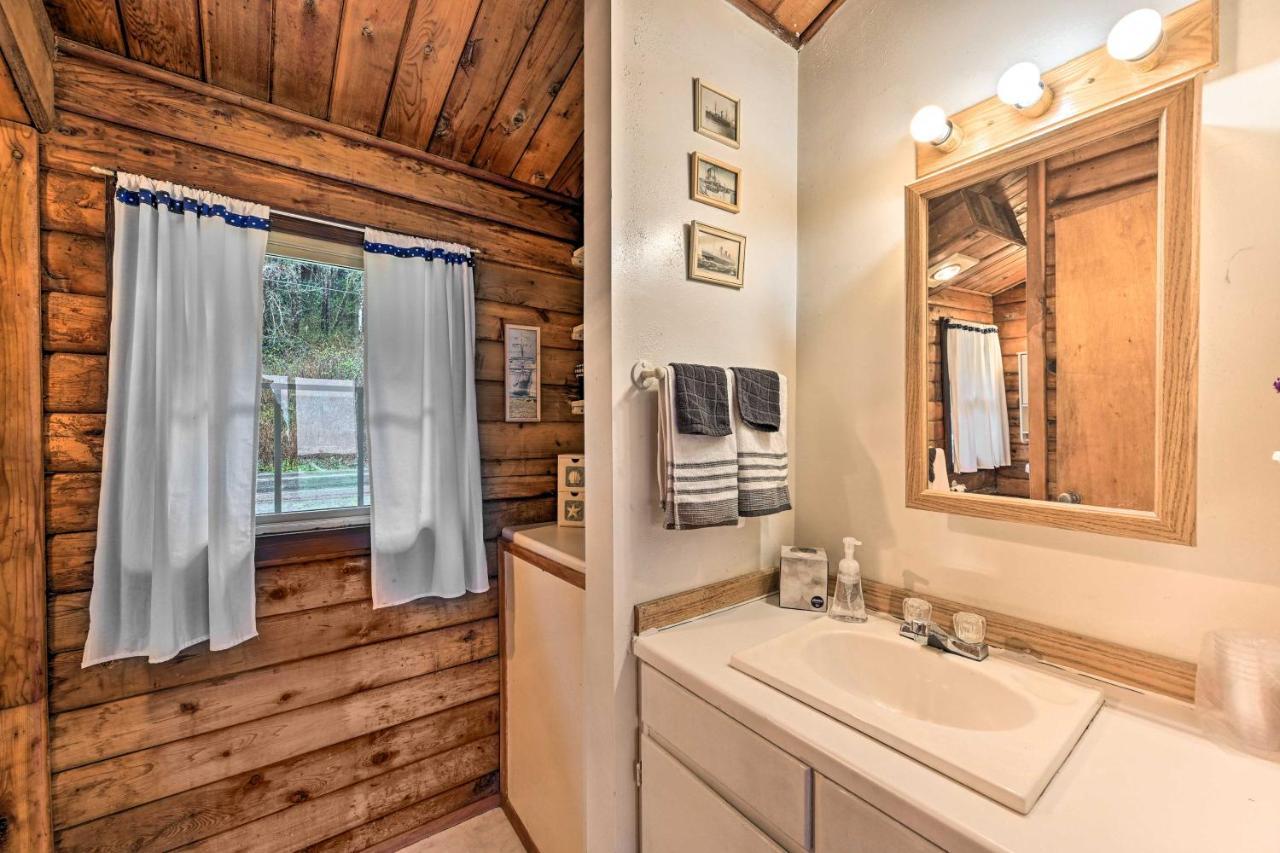 Waterfront Sekiu Escape - 9 Mi To Neah Bay! Villa Bagian luar foto